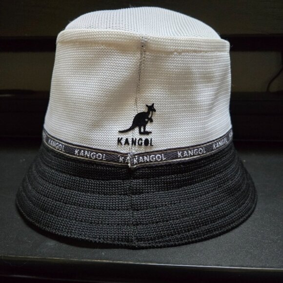 Kangol Lindale Two Tone K. Braid Small Bucket Hat - Picture 2 of 8